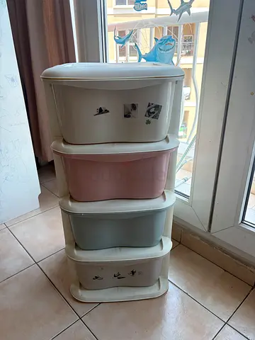 Stackable Plastic Storage Drawers - 4 Tier (White/Pink/Grey)