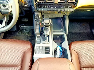 صورة 17 لـ 2026 Toyota PRADO