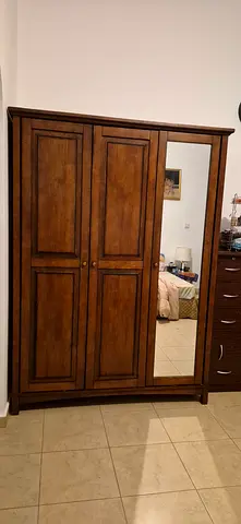 Wardrobe Homecentre 3 door of wood with mirror
