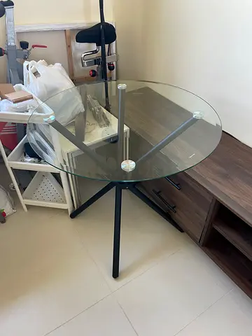 Glass Table glass and metal