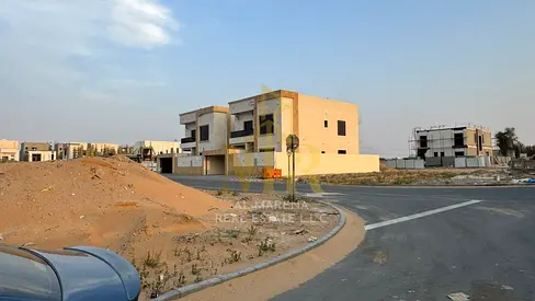 فرصة استثمارية مميزة أرض للبيع في الياسمين عجمان خلف المول موقع استراتيجي تملك حر لجميع الجنسيات