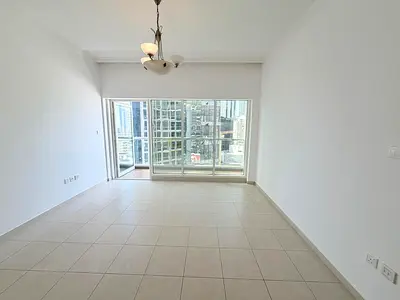 Unfurnished - 4 Cheques - Available - No Agents