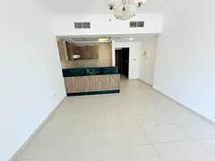 Unfurnished - 4 Cheques - Available - No Agents