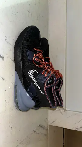 Authentic Nike Sneakers - Excellent Condition