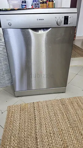 Fixed Price - Bosch freestanding stainless steel dishwasher - good condition