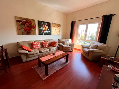Spacious 1 Bedroom Upgraded Unit
