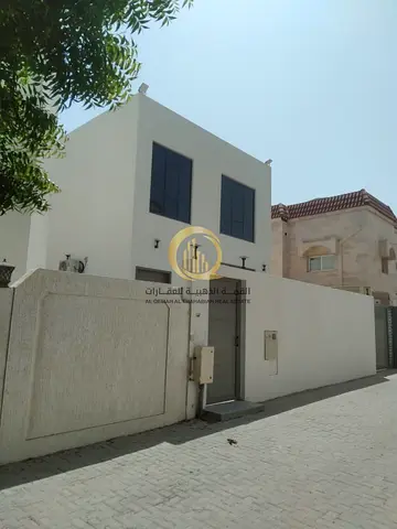 Villa for sale in Sharqan area, two floors, on a neighboring street