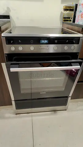 Siemens freestanding electric oven with ceramic hob - good condition