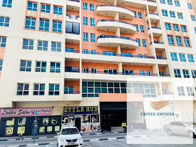 Large 1 BHK / AC Chiller / Gym & Swimming Pool / Parking