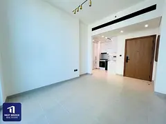 Elegant 1BR | Unique Layout | Vacant