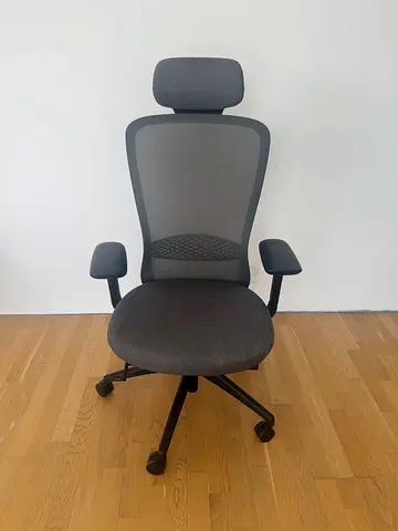🪑 Ergonomic Office Chairs – WORKSPACE (Excellent NEW Condition)