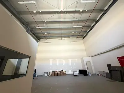 Warehouse for Rent | Sajaa | Great condition