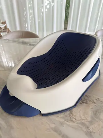 Baby Bath Tub with Non-Slip Insert - Good Condition