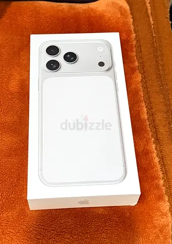 New brand iphone 17 pro max 512gb silver today purchased from Apple Store receipt available TDRA