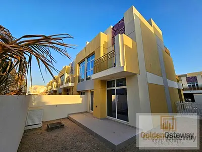 Well- maintain 5 bhk |maid room| Single Row