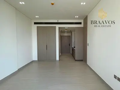 BRIGHT | COZY | READY TO MOVE IN