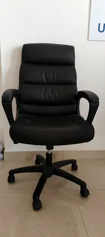 Black Executive Office Chair – Excellent Condition