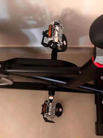 Indoor Spin Bike (stationary) with metal pedals - good working condition
