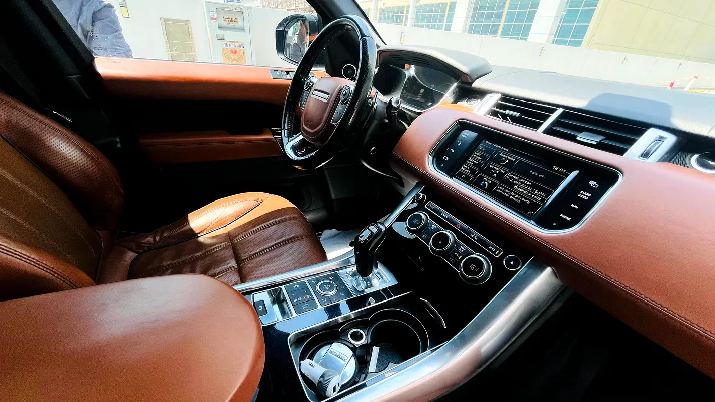 Land Rover Range Rover Sport 2015 — photo 1 of 11