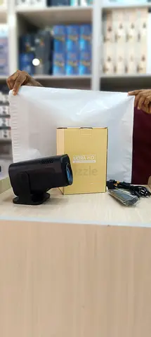 Mini Portable Projector with Built-in Speaker – Ultra HD, HDMI/USB