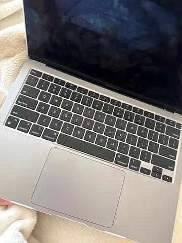 MacBook Air 13-inch 2020 (Silver) - very goods Condition, Functional 100% , no damages or scratches