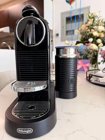 Nespresso CitiZ with Milk Coffee Machine FOR SALE