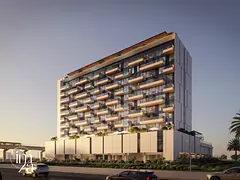 Low Floor | Pool view | walking distance to Metro