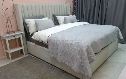 King Bed Set Premium furniture like new