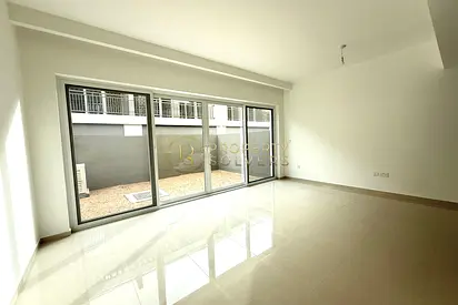 Huge 3BR | Well-Maintained |Back to Back W/ Garden