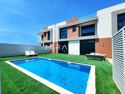 Luxury 5B/R Villa with Pool | Lease | Jumeirah 2