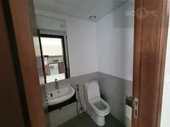 One Bedroom | Two Bathrooms | Equipped Kitchen