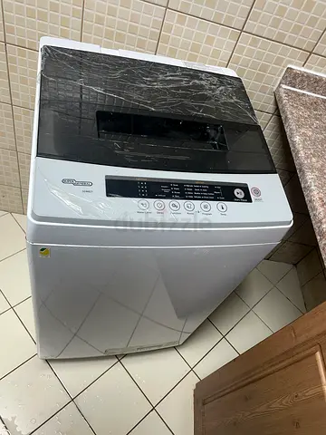 Top-load compact washing machine in good working condition