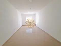 Spacious 2Bedroom with Balcony Al khan