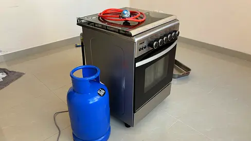 Nikai gas cooker with Adnoc Cylinder