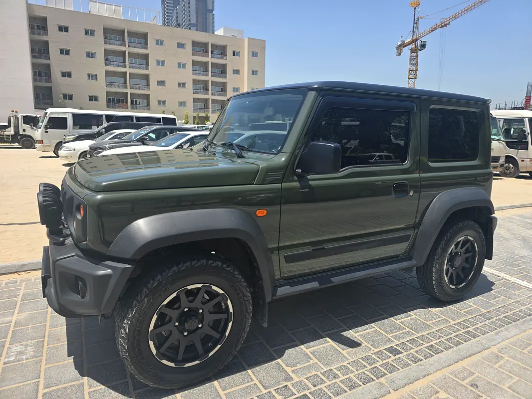 Suzuki Jimny 2021 — photo 1 of 19