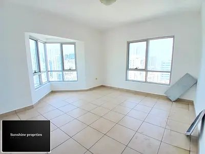 Chiller Free 2BR Apartment|Built-in Cabinets & Gym Free with Sunlight