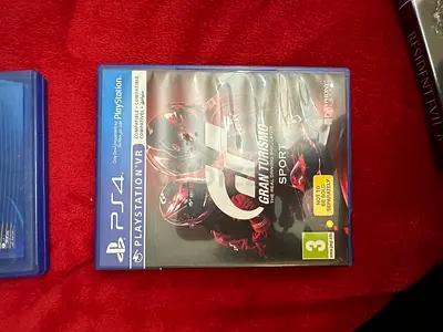 Gran Turismo Sport (PS4) - Disc and Case