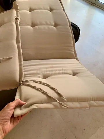 Beige padded seat cushion / replacement cushion