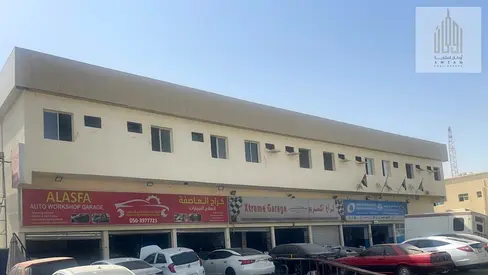 شبرات للبيع في صناعية عجمان موقع مميز | مساحة 43,000 قدم | مناسب ورش وكراجات وتخزين وأنشطة صناعية | فرصة استثمارية بسعر منافس