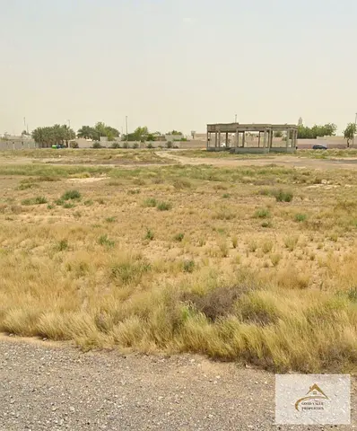ارض للبيع في الجرينة علي 3 شوارع بموقع مميز جدا