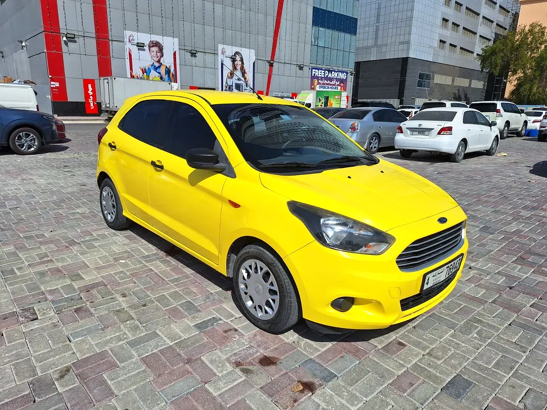 Ford Figo 2016 — photo 1 of 15