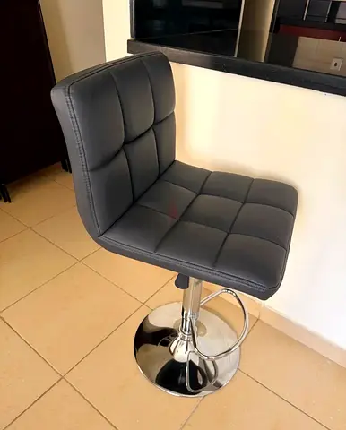 Bar stool
