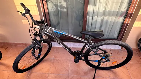 Rockrider mountain bike - alloy frame, front suspension