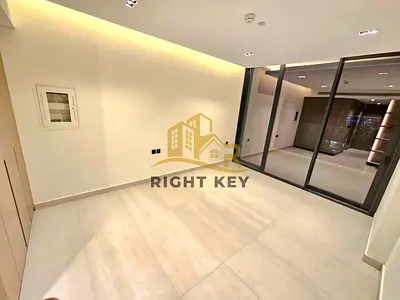 BRAND NEW/ OPEN VIEW / MODREN/ ALL AMENITIES/ 50K /STUDIO