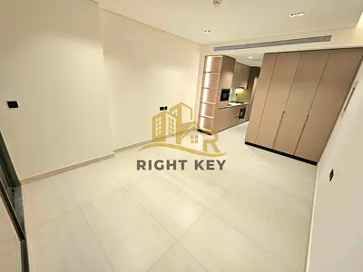 BRAND NEW/ OPEN VIEW / MODREN/ ALL AMENITIES/ 50K /STUDIO