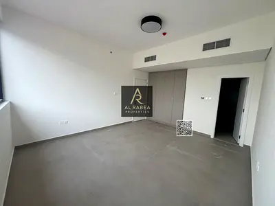 Prime location- Right now!Apartment-Builtinwardrob