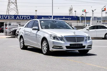 Mercedes-Benz E-Class E 300 2012 Korean Specs - Excellent Condition