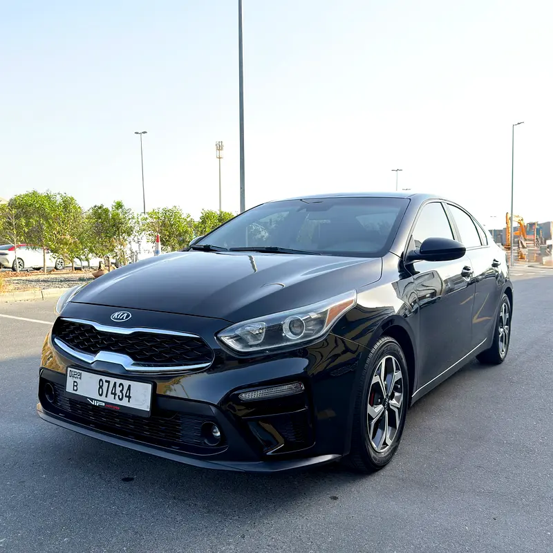 Kia Forte 2019 — photo 1 of 11
