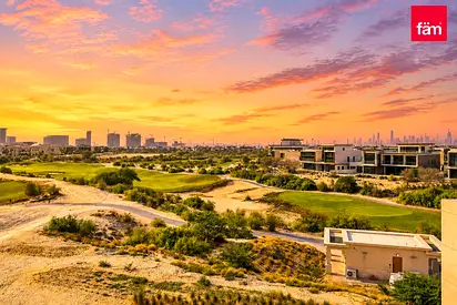 Golf Course View | Fully Upgraded | Study Room