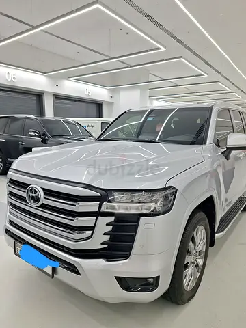 Toyota Land Cruiser GXR 2025 - GCC Specs - Brand New